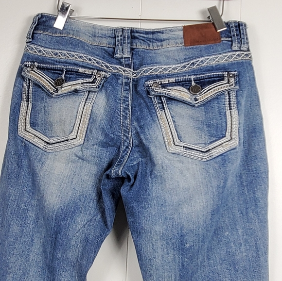 Maurices bootcut contrasting stitching jeans size 5 / 6 - Picture 5 of 15